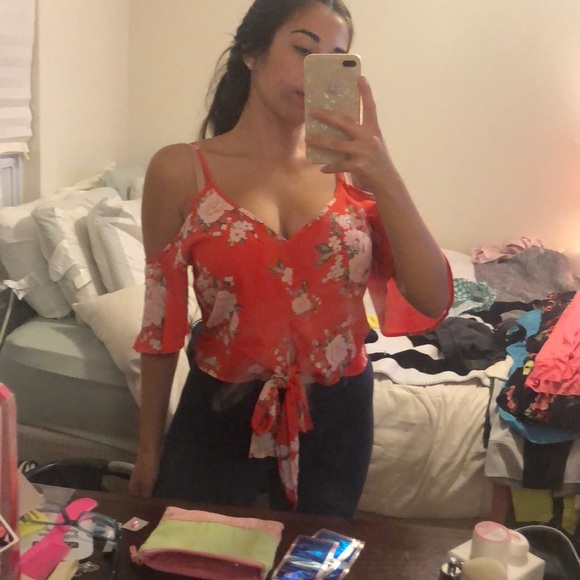 Charlotte Russe Tops - Red summer spaghetti strap tie top